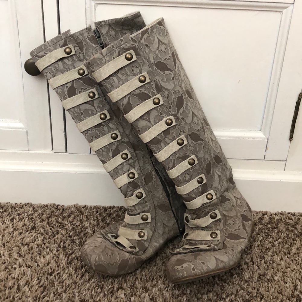 JOYFOLIE BOOTS!